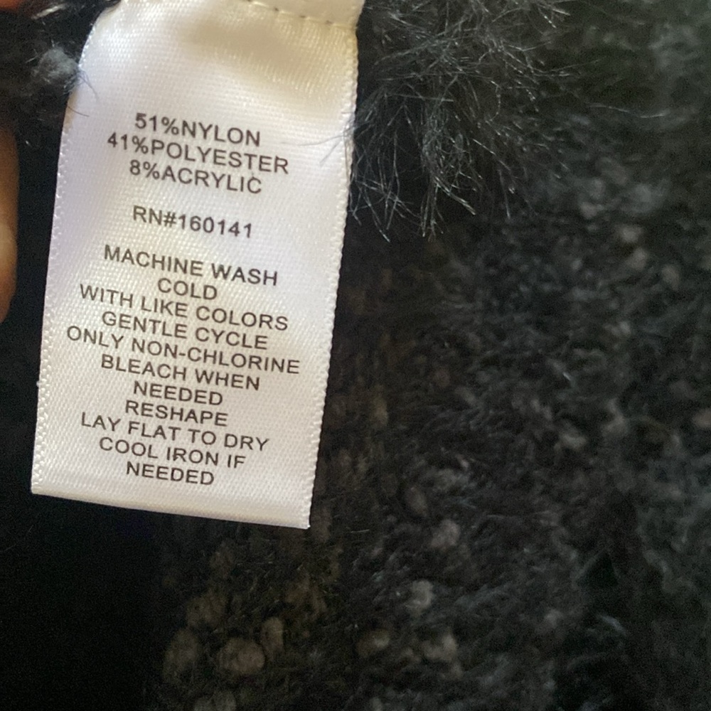 Frye NWT Sweater cropped Butter Soft / size Med - Picture 16 of 17